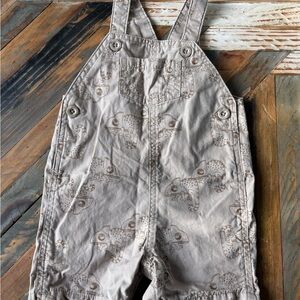 EUC Carters Tan Lizard Print Shortals